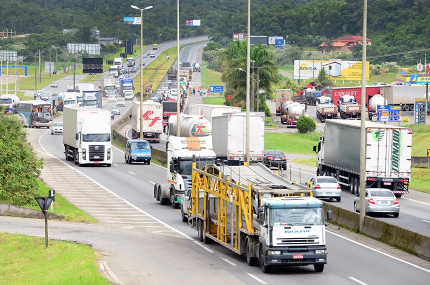 Sancionada a política de frete mínimo para transporte de cargas