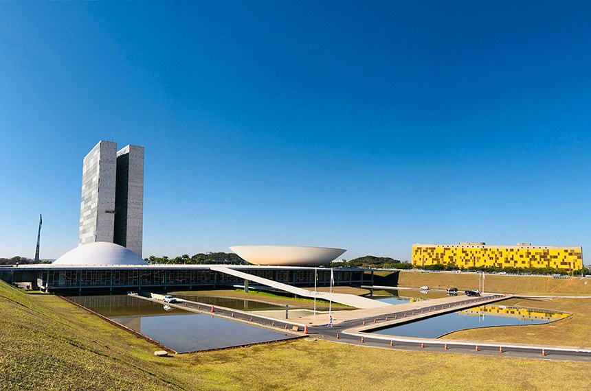 Congresso promulga reforma da Previdência nesta terça-feira