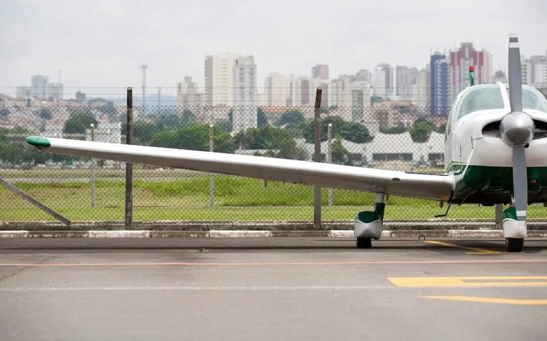 Aeronautas e empresas de táxi aéreo assinam acordo em conciliação no TST